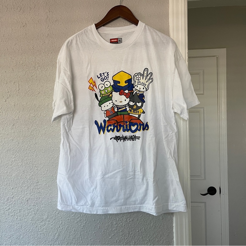 Wall of Wallace Joe Wallace warriors Sanrio T-Shirt XL